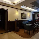 Hotel Diplomat Residency
