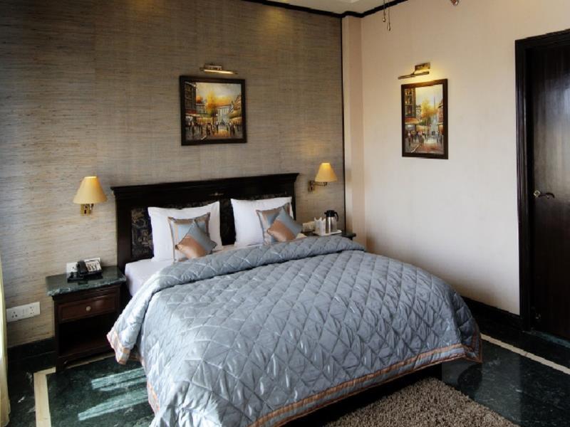 Diplomat Residency 3*
