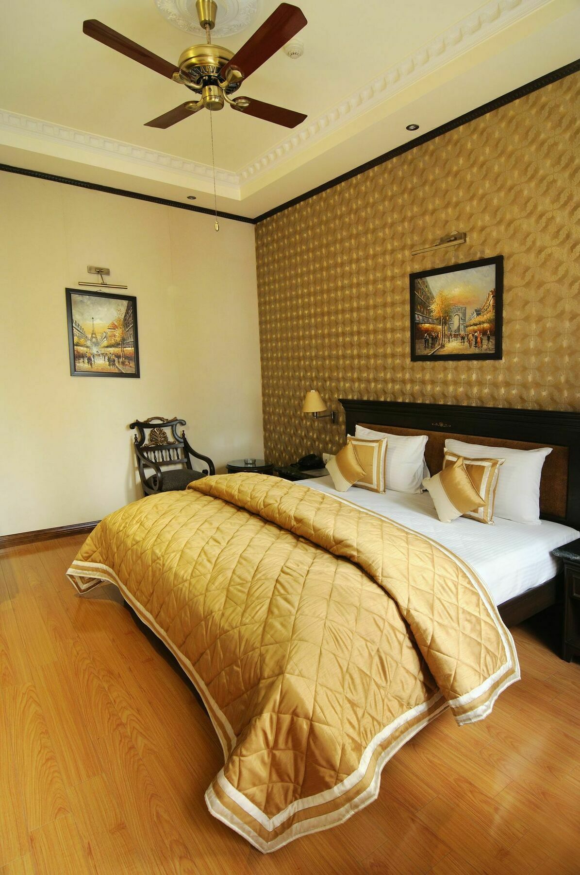 Diplomat Residency