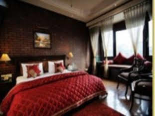 Hotel Diplomat Residency